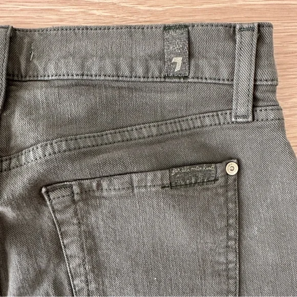 7 FOR ALL MANKIND - JEAN SHORTS - SIZE 26 - EXCELLENT CONDITION - Picture 6 of 6